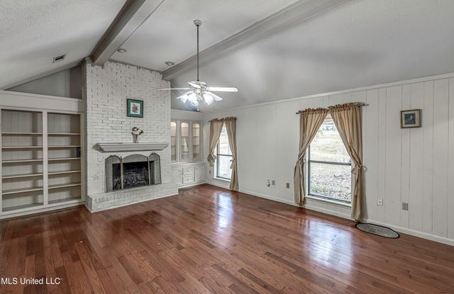 1609 Old Vicksburg Road, Clinton, MS 39056