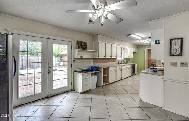 1609 Old Vicksburg Road, Clinton, MS 39056