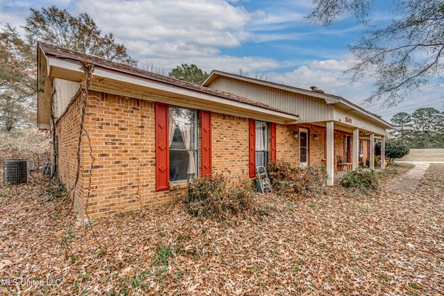 1609 Old Vicksburg Road, Clinton, MS 39056