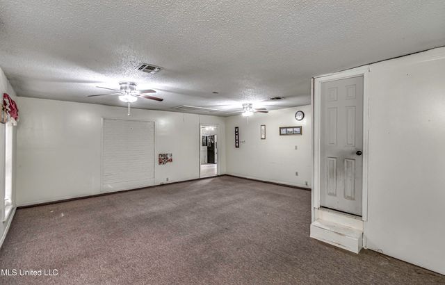 1609 Old Vicksburg Road, Clinton, MS 39056