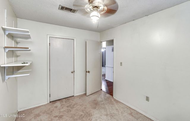 1609 Old Vicksburg Road, Clinton, MS 39056