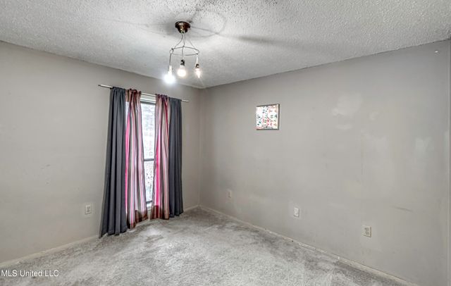 1609 Old Vicksburg Road, Clinton, MS 39056