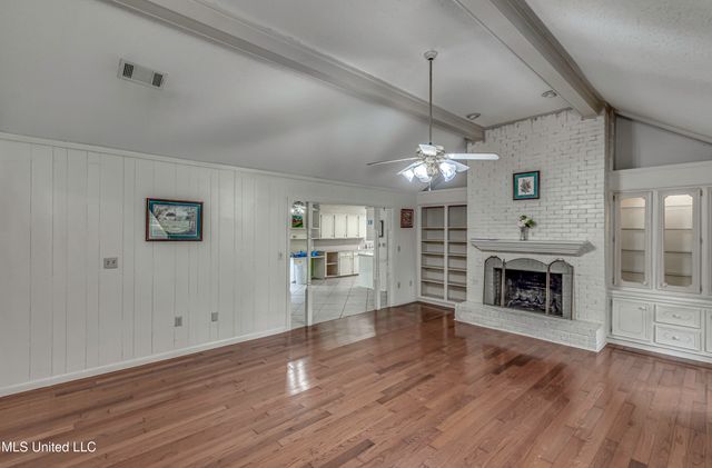 1609 Old Vicksburg Road, Clinton, MS 39056