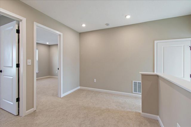 3921 Volterra Lane, 299A, Covington, KY 41017