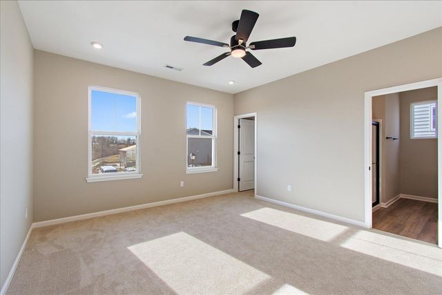 3921 Volterra Lane, 299A, Covington, KY 41017