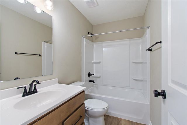 3921 Volterra Lane, 299A, Covington, KY 41017