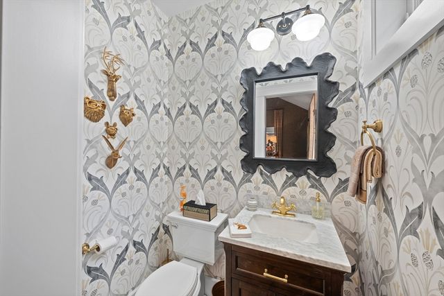 7 Nipmuck, Webster, MA 01570