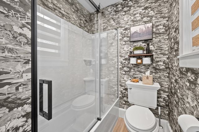 7 Nipmuck, Webster, MA 01570