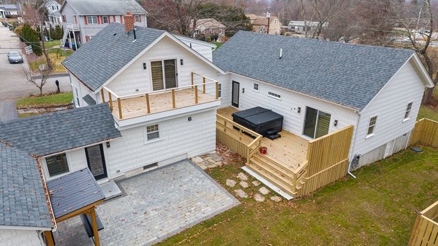 7 Nipmuck, Webster, MA 01570