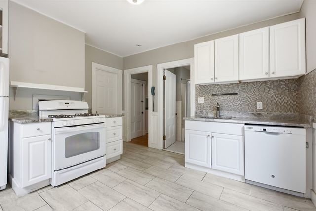 181 Churchills Lane 1, Milton, MA 02186