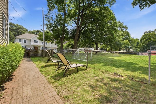 181 Churchills Lane 1, Milton, MA 02186