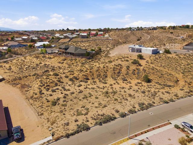 2502 Istle Road NE, Rio Rancho, NM 87124