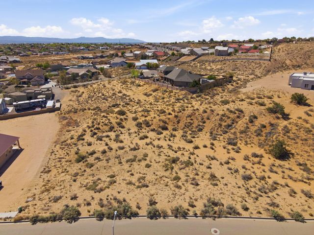 2502 Istle Road NE, Rio Rancho, NM 87124