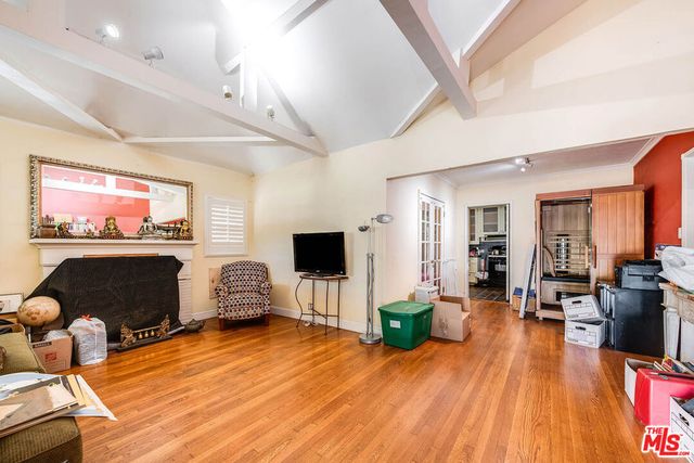 15144 Morrison Street, Sherman Oaks, CA 91403