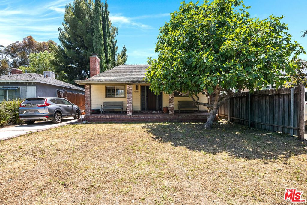 15144 Morrison Street, Sherman Oaks, CA 91403