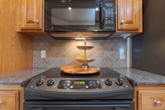 1714 Bridlewood Court, Shawnee, OK 74804