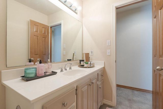 1714 Bridlewood Court, Shawnee, OK 74804