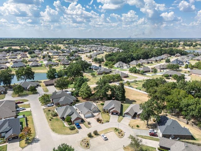 1714 Bridlewood Court, Shawnee, OK 74804