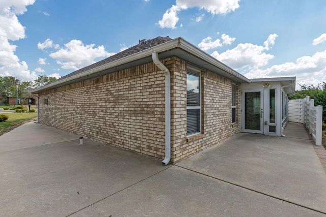 1714 Bridlewood Court, Shawnee, OK 74804