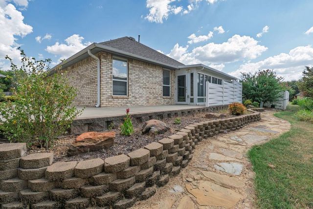 1714 Bridlewood Court, Shawnee, OK 74804