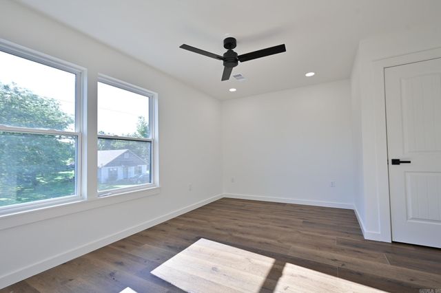 918 Reine Street, Mena, AR 71953