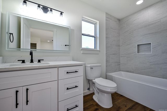 918 Reine Street, Mena, AR 71953