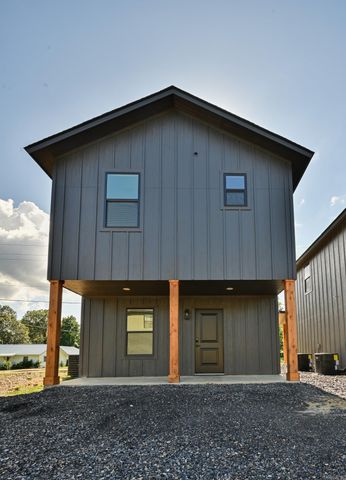 918 Reine Street, Mena, AR 71953