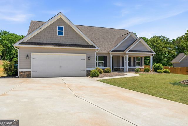 183 Loch Way, Eatonton, GA 31024