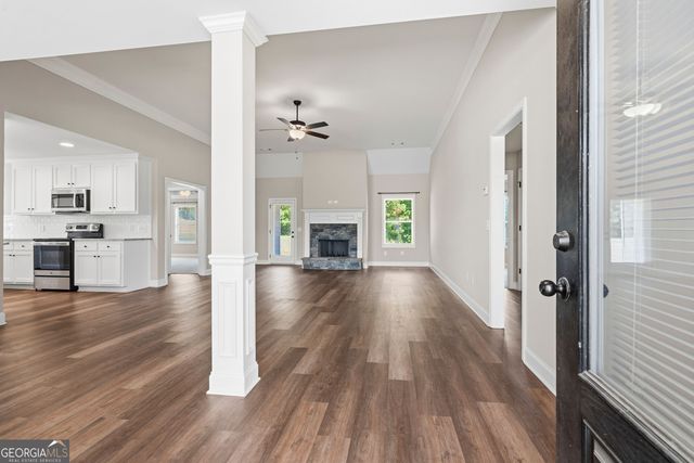 183 Loch Way, Eatonton, GA 31024