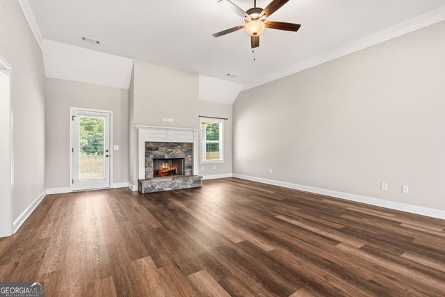 183 Loch Way, Eatonton, GA 31024