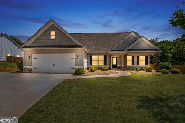 183 Loch Way, Eatonton, GA 31024
