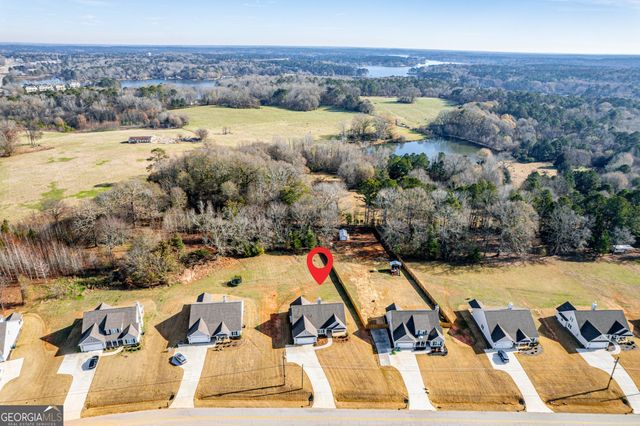 183 Loch Way, Eatonton, GA 31024