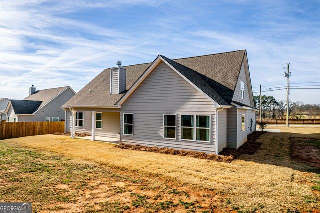 183 Loch Way, Eatonton, GA 31024