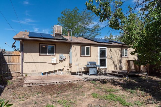 556 Pear St, Pueblo, CO 81005