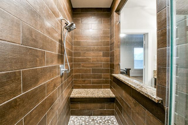 236 Bright Bluff Circle, Waller, TX 77484