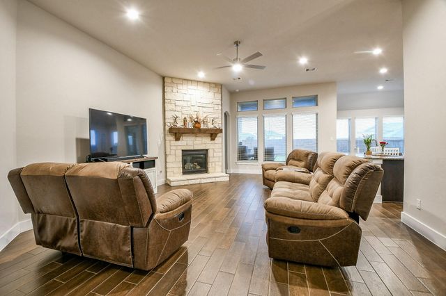 236 Bright Bluff Circle, Waller, TX 77484