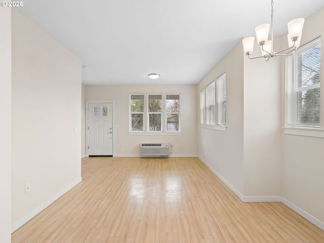 138 Ne 109TH Ave, Portland, OR 97220