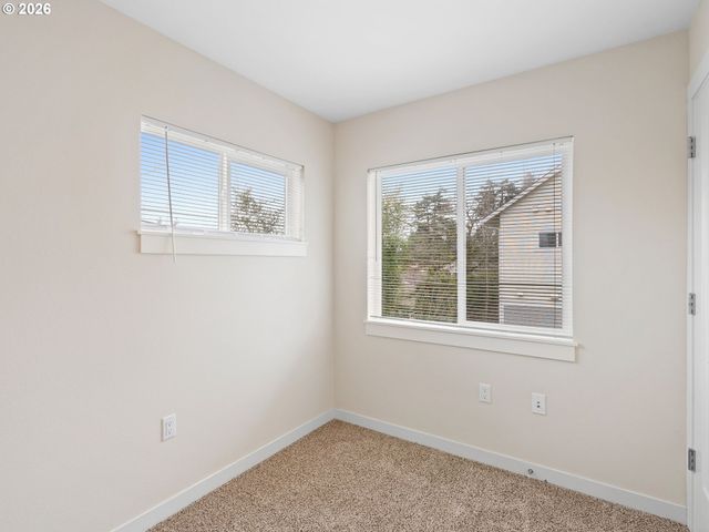 138 Ne 109TH Ave, Portland, OR 97220