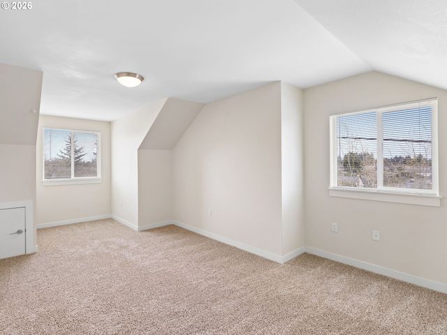 138 Ne 109TH Ave, Portland, OR 97220