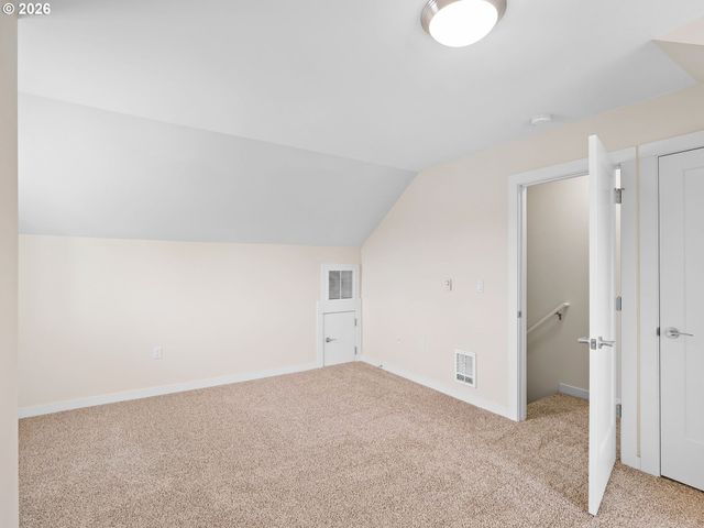 138 Ne 109TH Ave, Portland, OR 97220