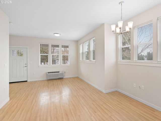 138 Ne 109TH Ave, Portland, OR 97220