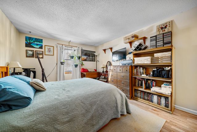 37 Alice Dr Apt 129, Concord, NH 03303