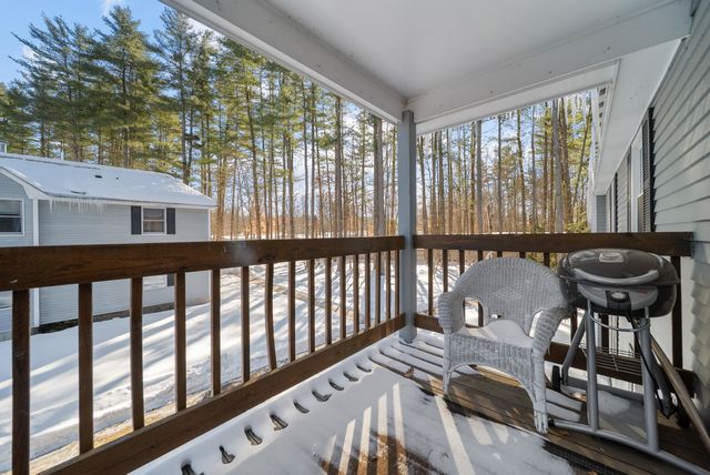 37 Alice Dr Apt 129, Concord, NH 03303