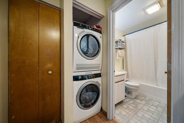 37 Alice Dr Apt 129, Concord, NH 03303