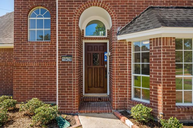 16439 Hidden Gate Court, Sugar Land, TX 77498