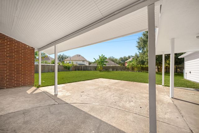 16439 Hidden Gate Court, Sugar Land, TX 77498