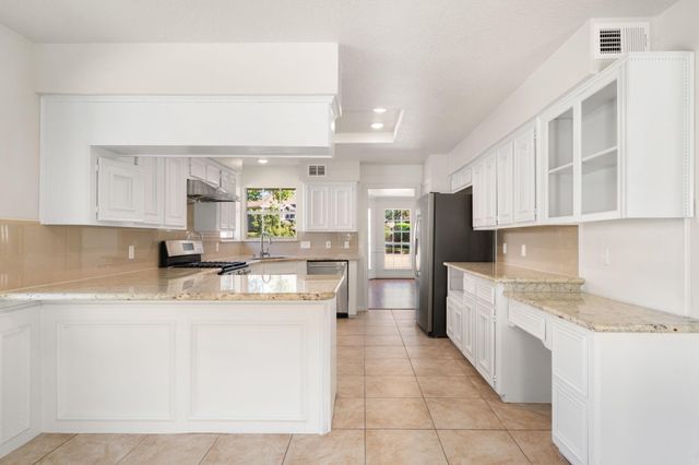 16439 Hidden Gate Court, Sugar Land, TX 77498