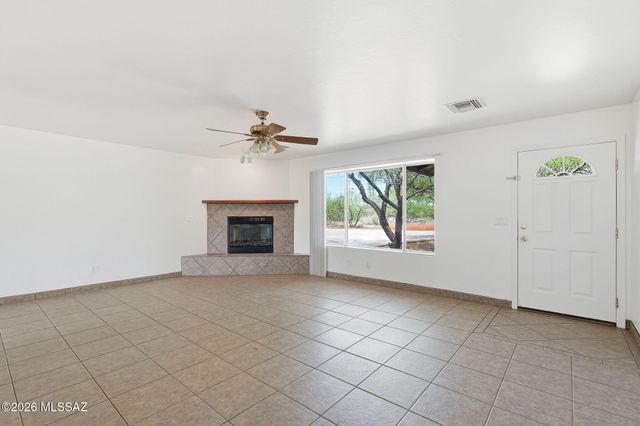1462 Circulo Sombrero, Rio Rico, AZ 85648