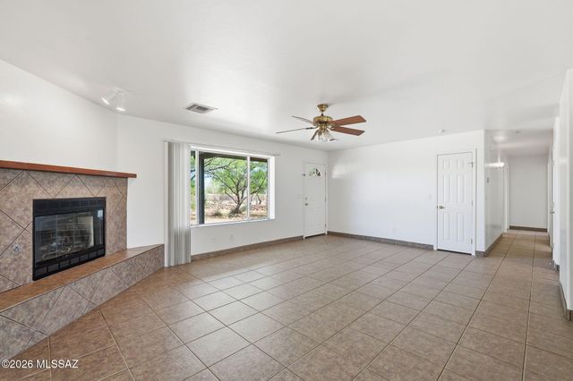 1462 Circulo Sombrero, Rio Rico, AZ 85648