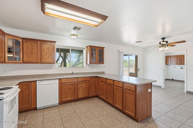 1462 Circulo Sombrero, Rio Rico, AZ 85648